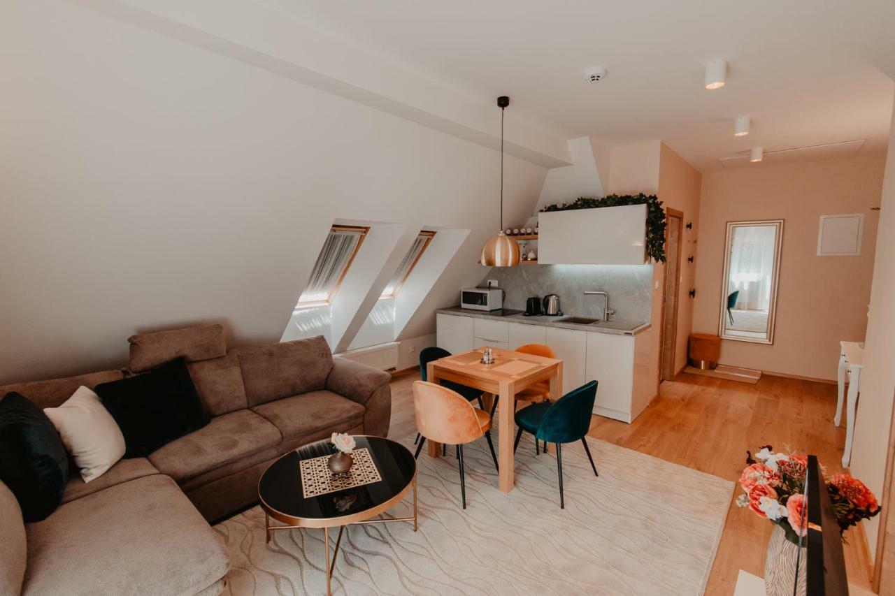 Villa Garden Apartments بوبراد المظهر الخارجي الصورة