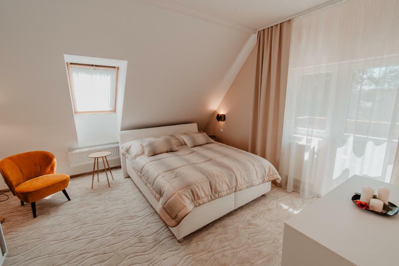 Villa Garden Apartments بوبراد المظهر الخارجي الصورة